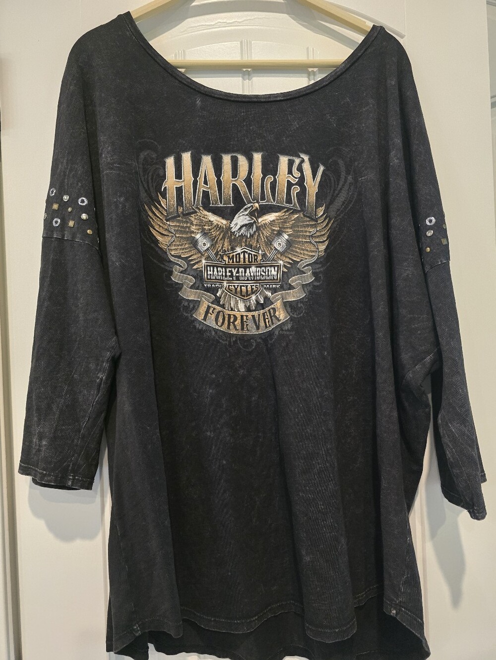 Harley-Davidson Black and Gold Eagle Graphic 3/4 Sleeve Top